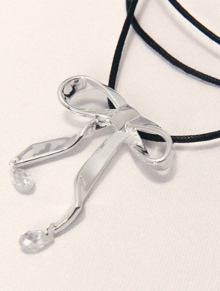 Collier nœud argenté à nouer